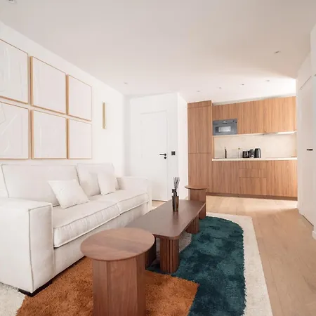 Apartament Brand New Flat In Xi