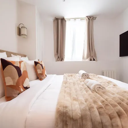 Apartment Brand New Flat In Xi