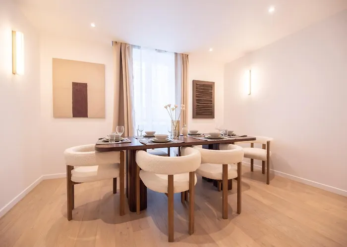 Brand New Flat In Xi Apartamento